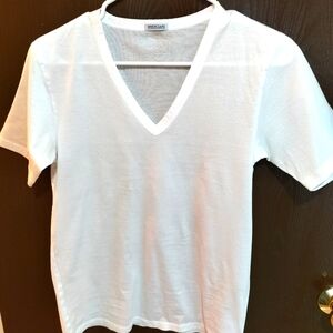 Bresciani Italy Women's V Neck Tee Shirt, Size Medium.